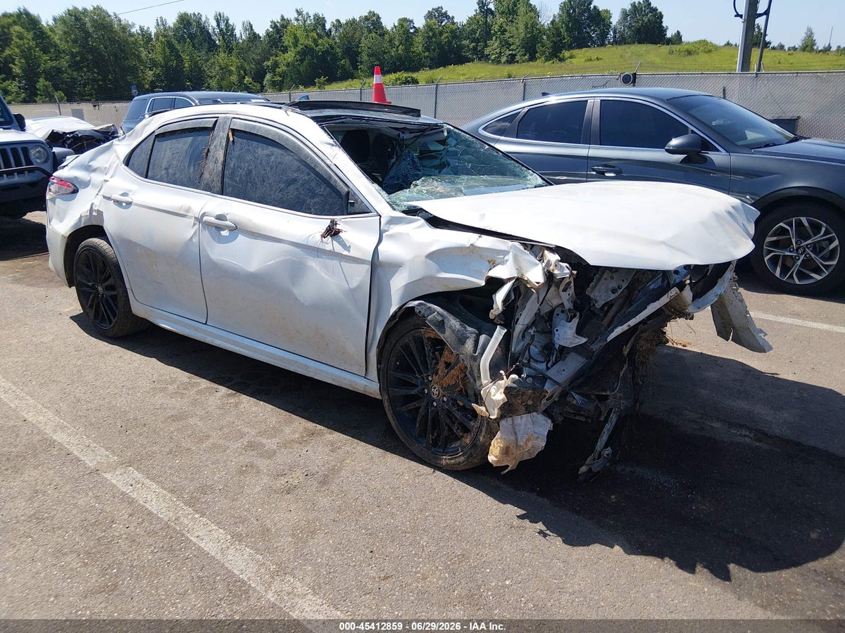 2021 TOYOTA CAMRY XSE