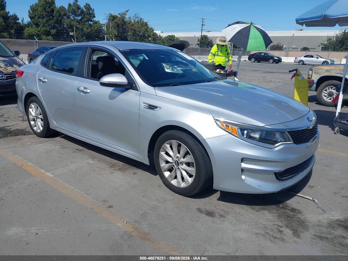 2016 KIA OPTIMA LX