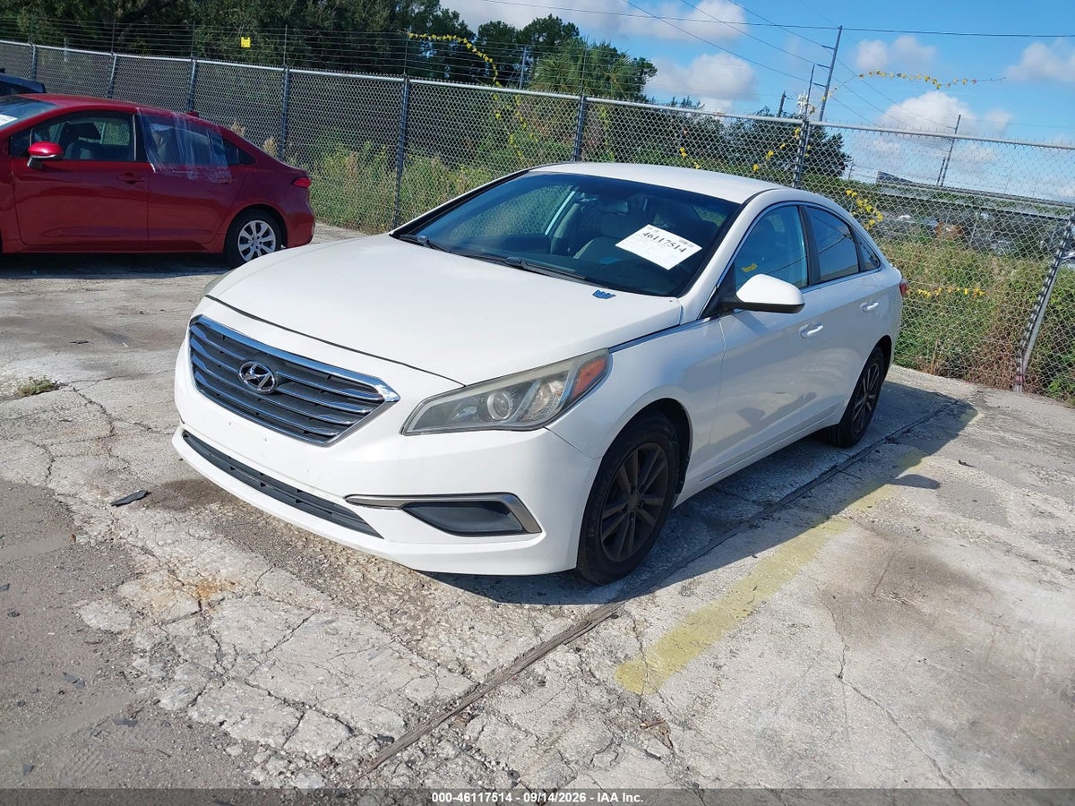 2017 HYUNDAI SONATA SE — снимка 2