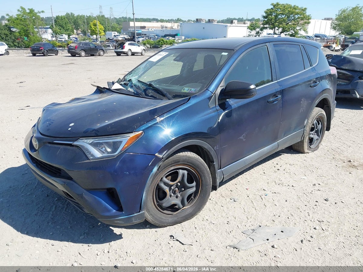 2018 TOYOTA RAV4 LE — снимка 2