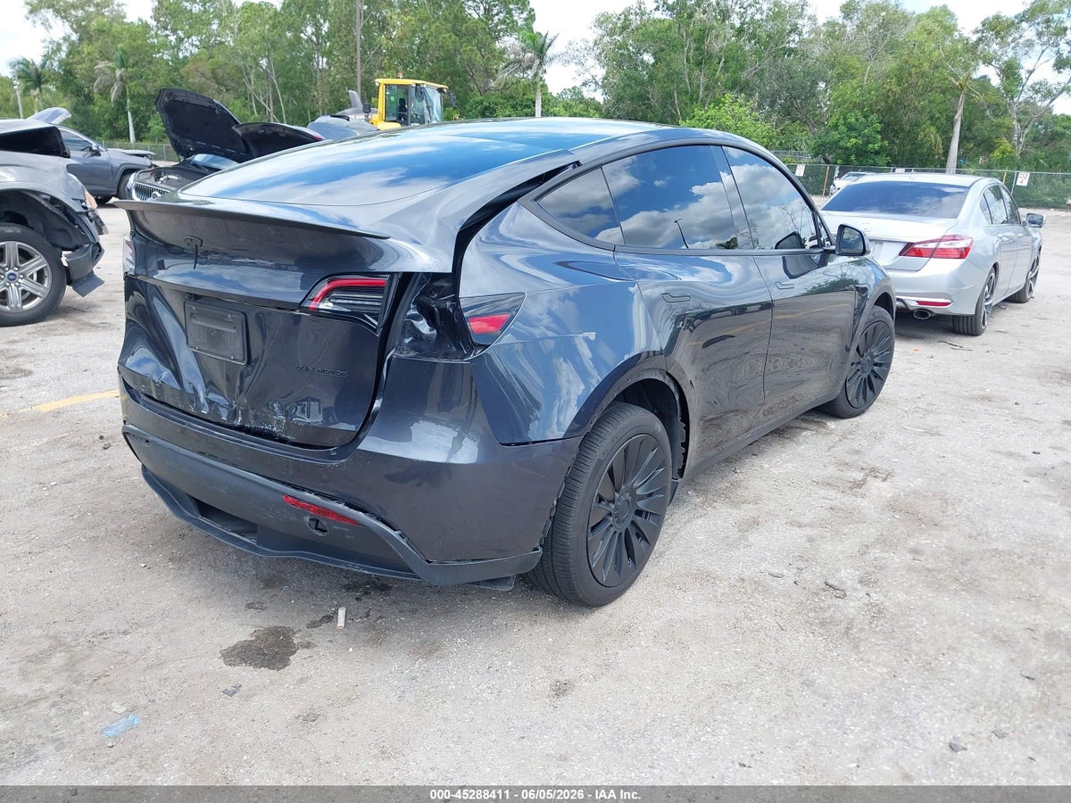 2024 TESLA MODEL Y LONG RANGE DUAL MOTOR ALL-WHEEL DRIVE — снимка 4