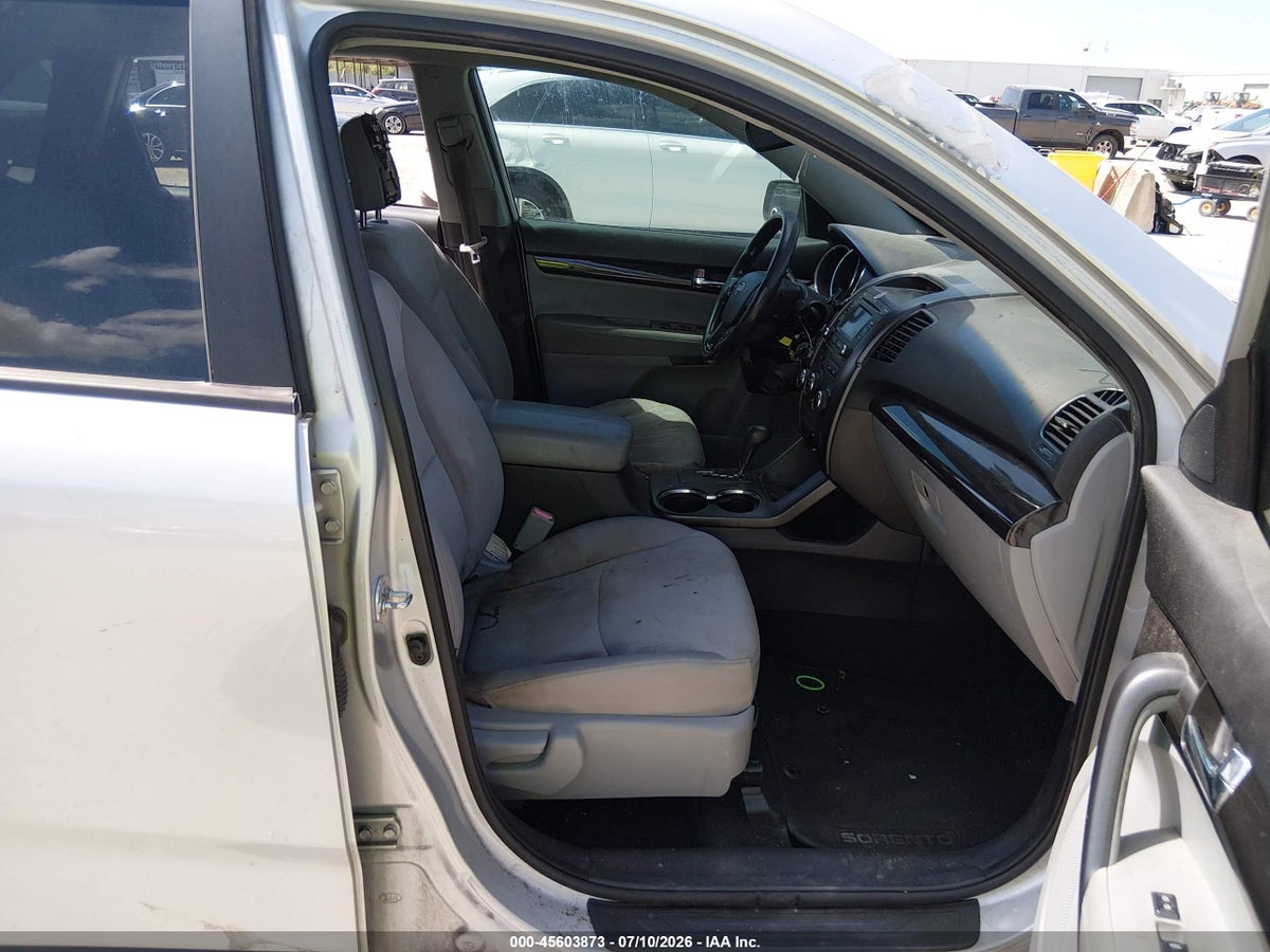 2013 KIA SORENTO LX — снимка 5