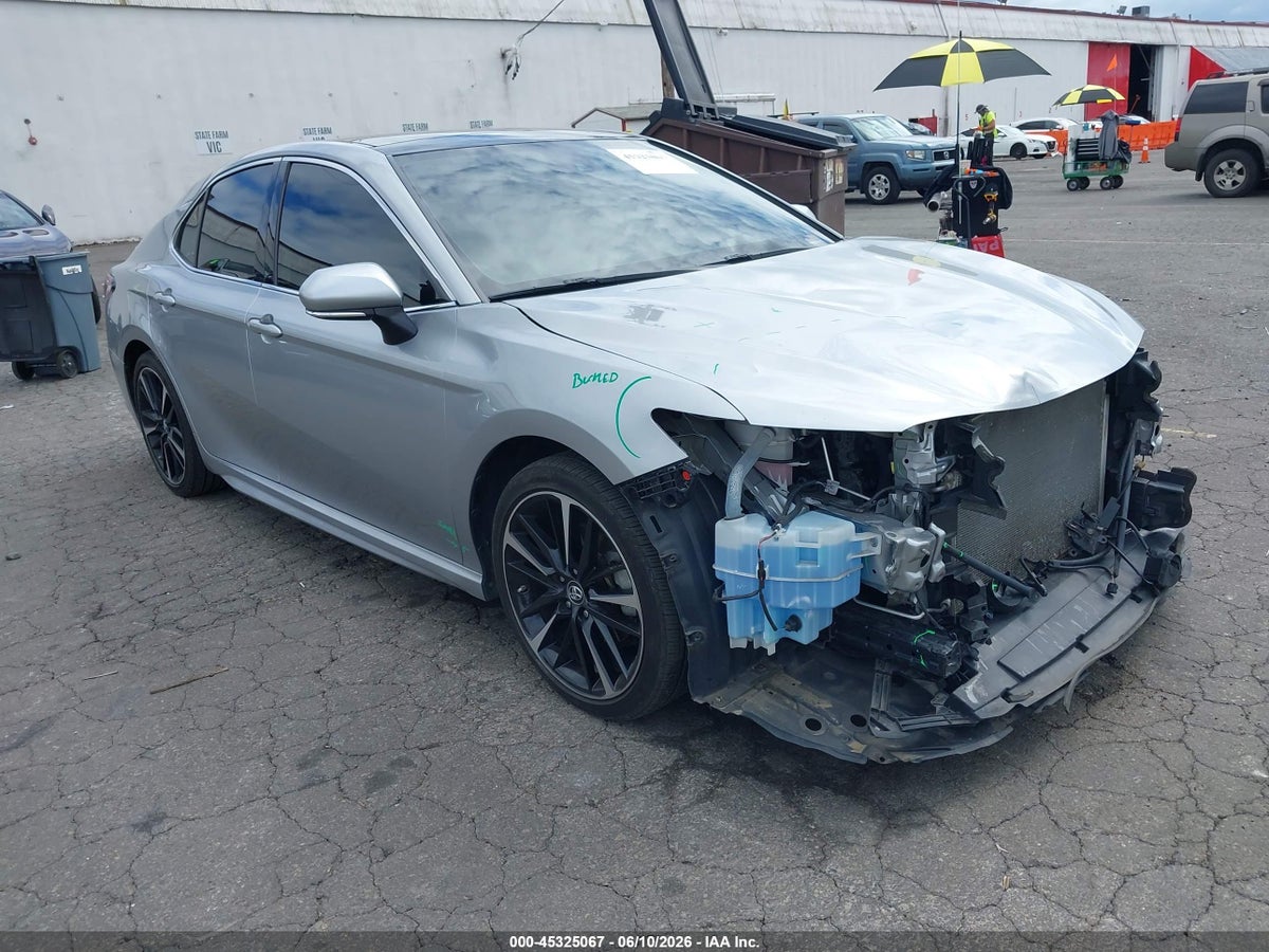 2019 TOYOTA CAMRY XSE