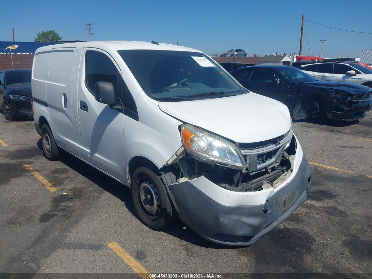 2013 NISSAN NV200 SV