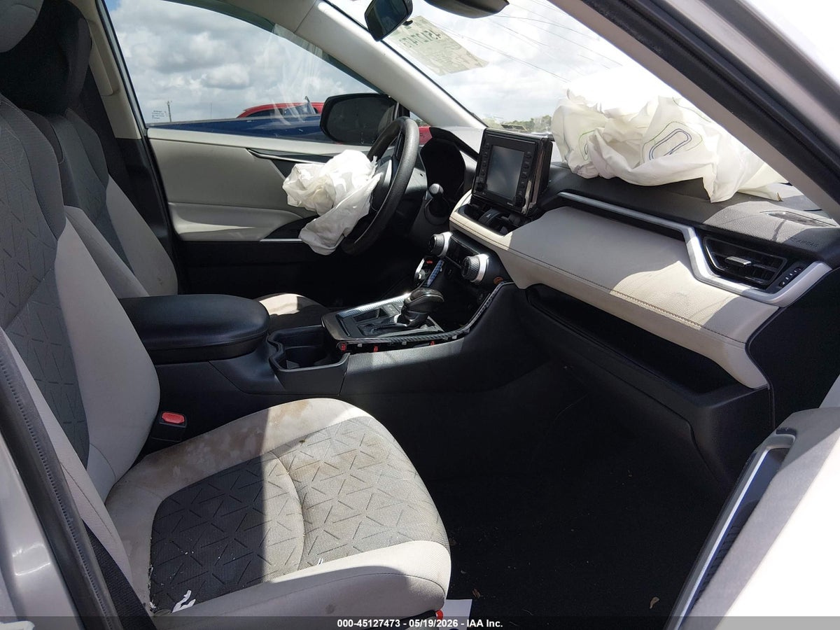 2020 TOYOTA RAV4 XLE — снимка 5