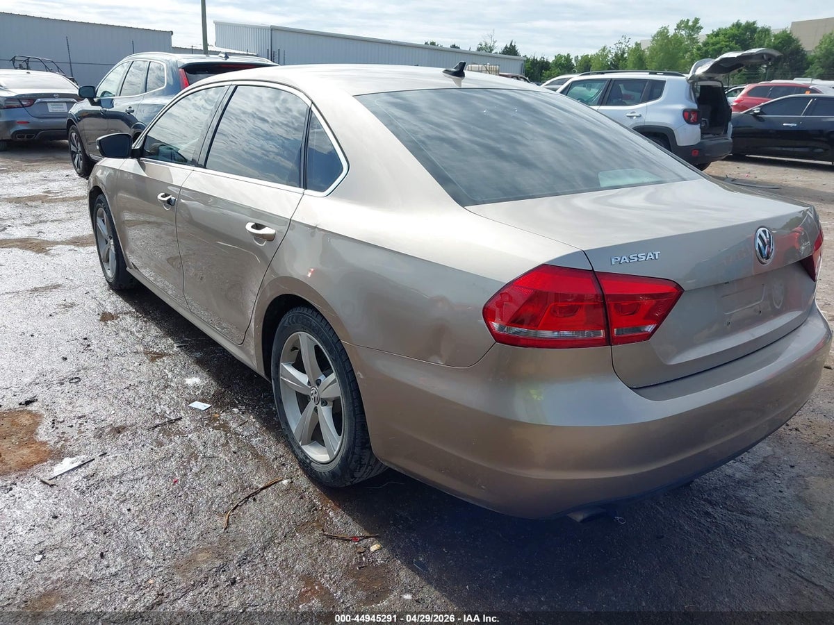 2015 VOLKSWAGEN PASSAT 1.8T LIMITED EDITION — снимка 3