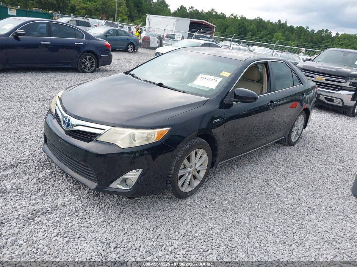 2013 TOYOTA CAMRY HYBRID XLE — снимка 2