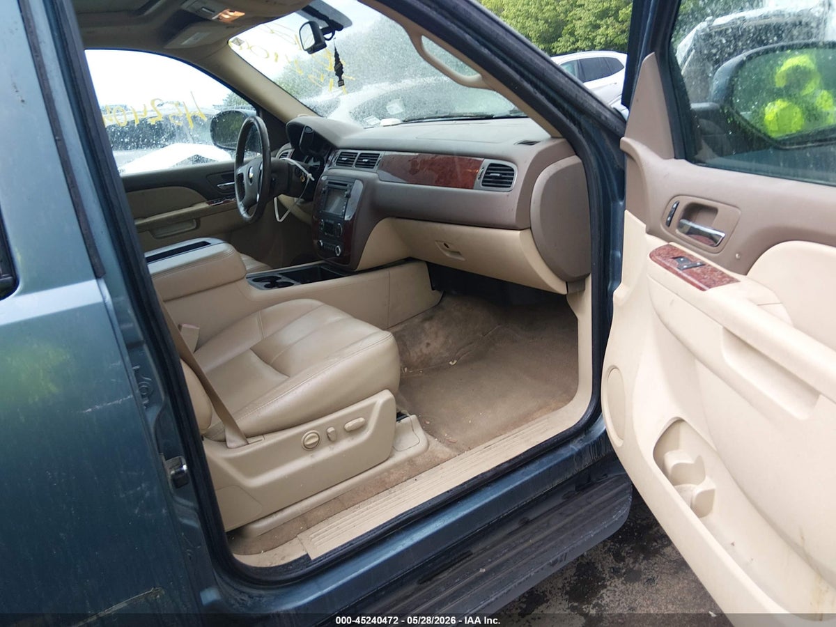 2010 CHEVROLET SUBURBAN 1500 LT1 — снимка 5