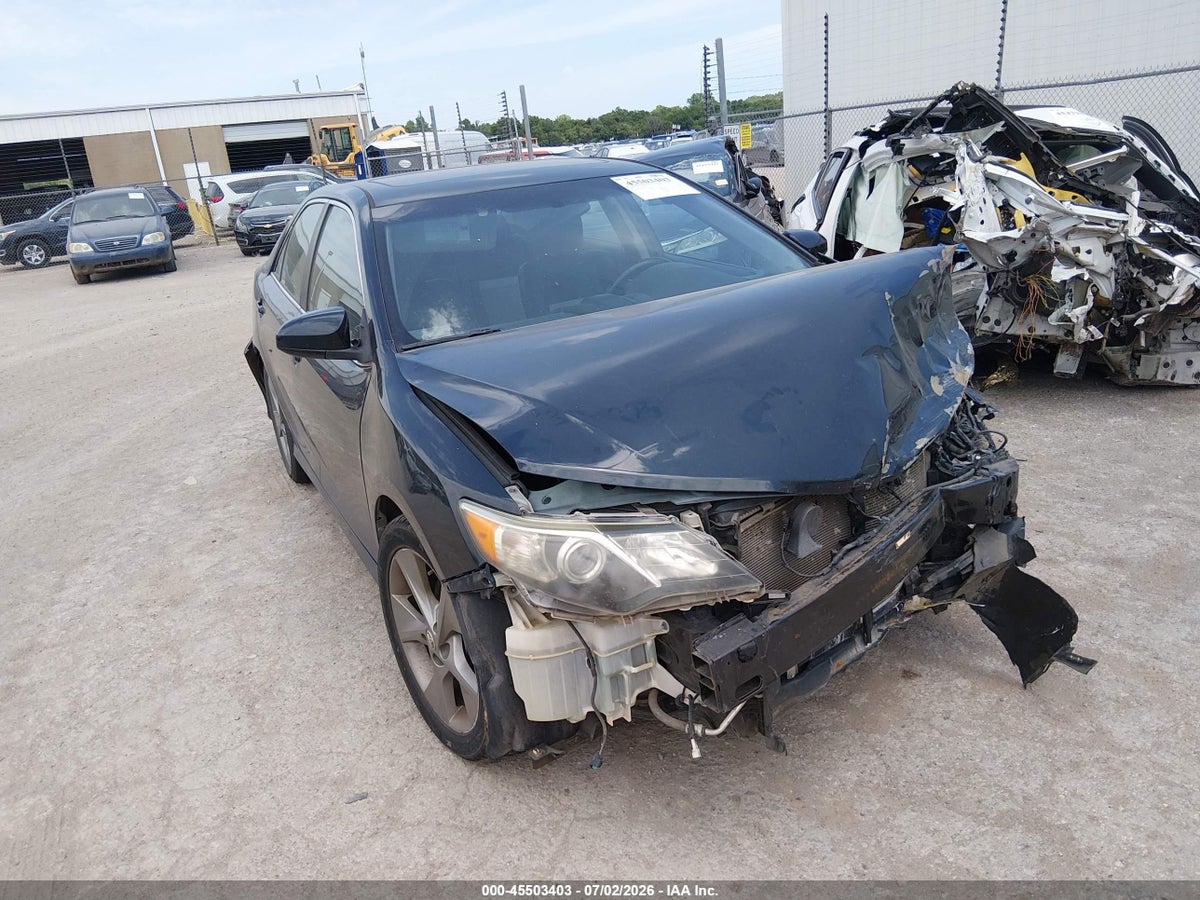 2014 TOYOTA CAMRY SE SPORT
