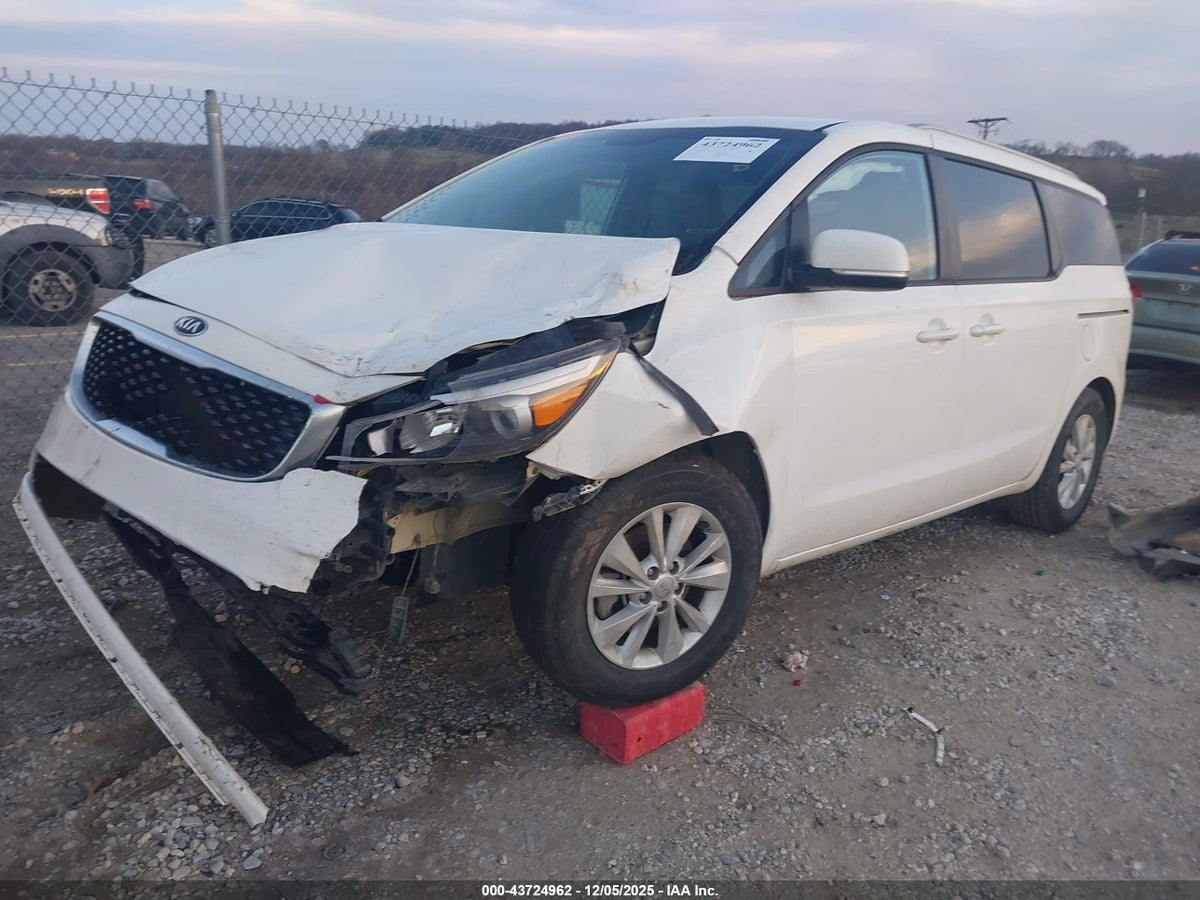 2016 KIA SEDONA LX — снимка 2