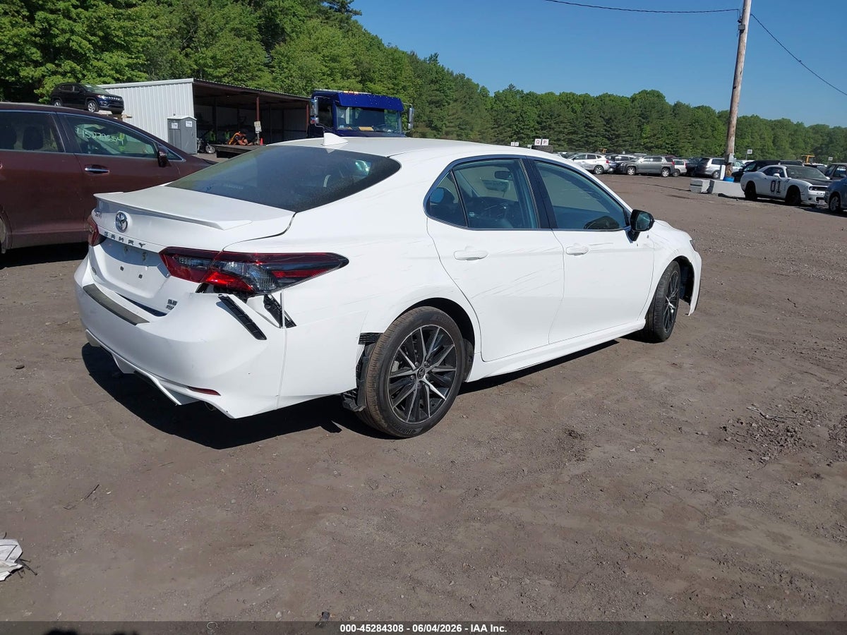 2024 TOYOTA CAMRY SE — снимка 4