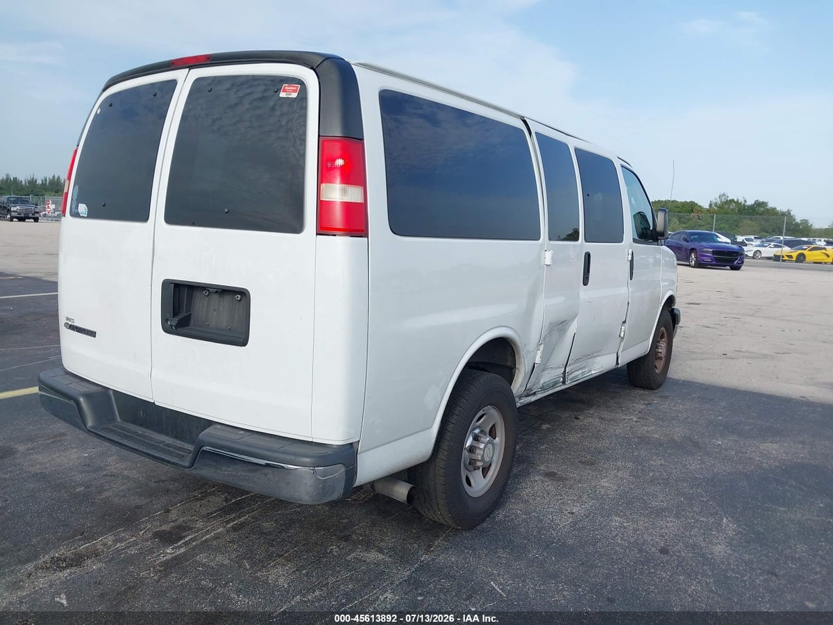 2018 CHEVROLET EXPRESS 3500 LT — снимка 4