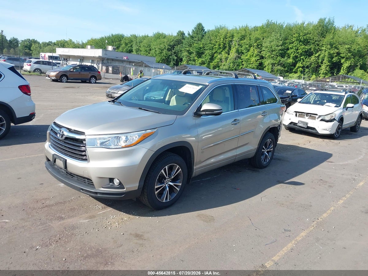 2016 TOYOTA HIGHLANDER XLE V6 — снимка 2