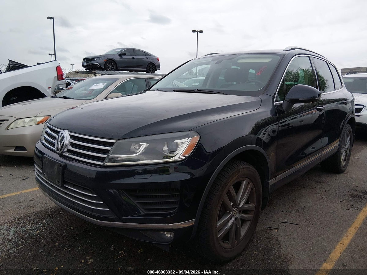 2016 VOLKSWAGEN TOUAREG TDI LUX — снимка 2