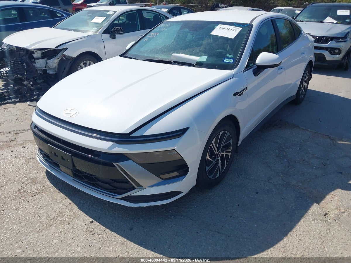 2026 HYUNDAI SONATA HYBRID BLUE — photo 2