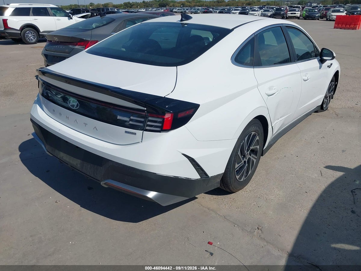 2026 HYUNDAI SONATA HYBRID BLUE — photo 4