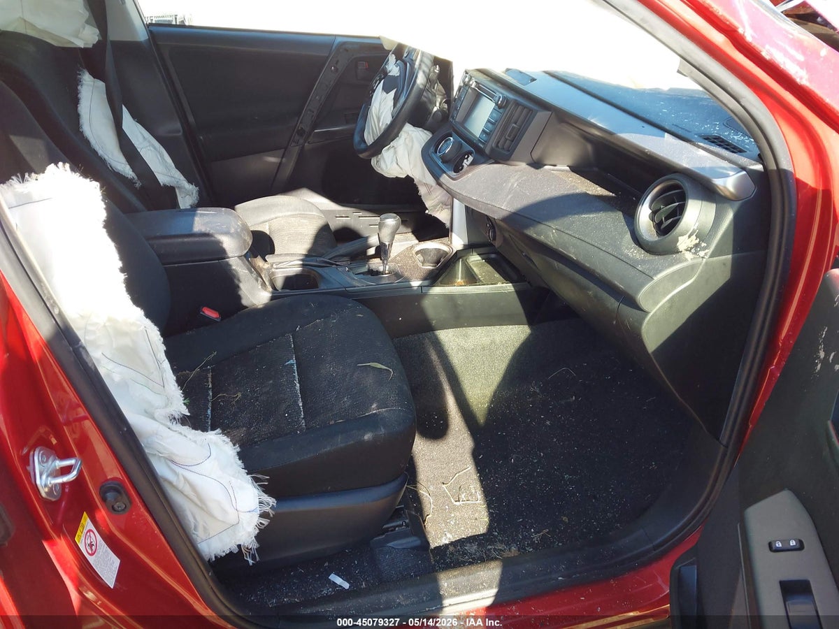 2017 TOYOTA RAV4 LE — снимка 5