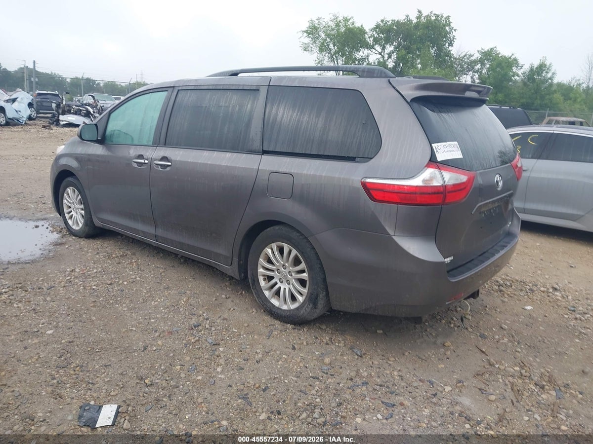 2015 TOYOTA SIENNA XLE 8 PASSENGER — снимка 3