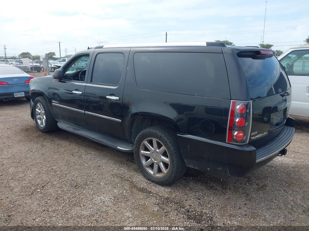 2011 GMC YUKON XL 1500 DENALI — снимка 3