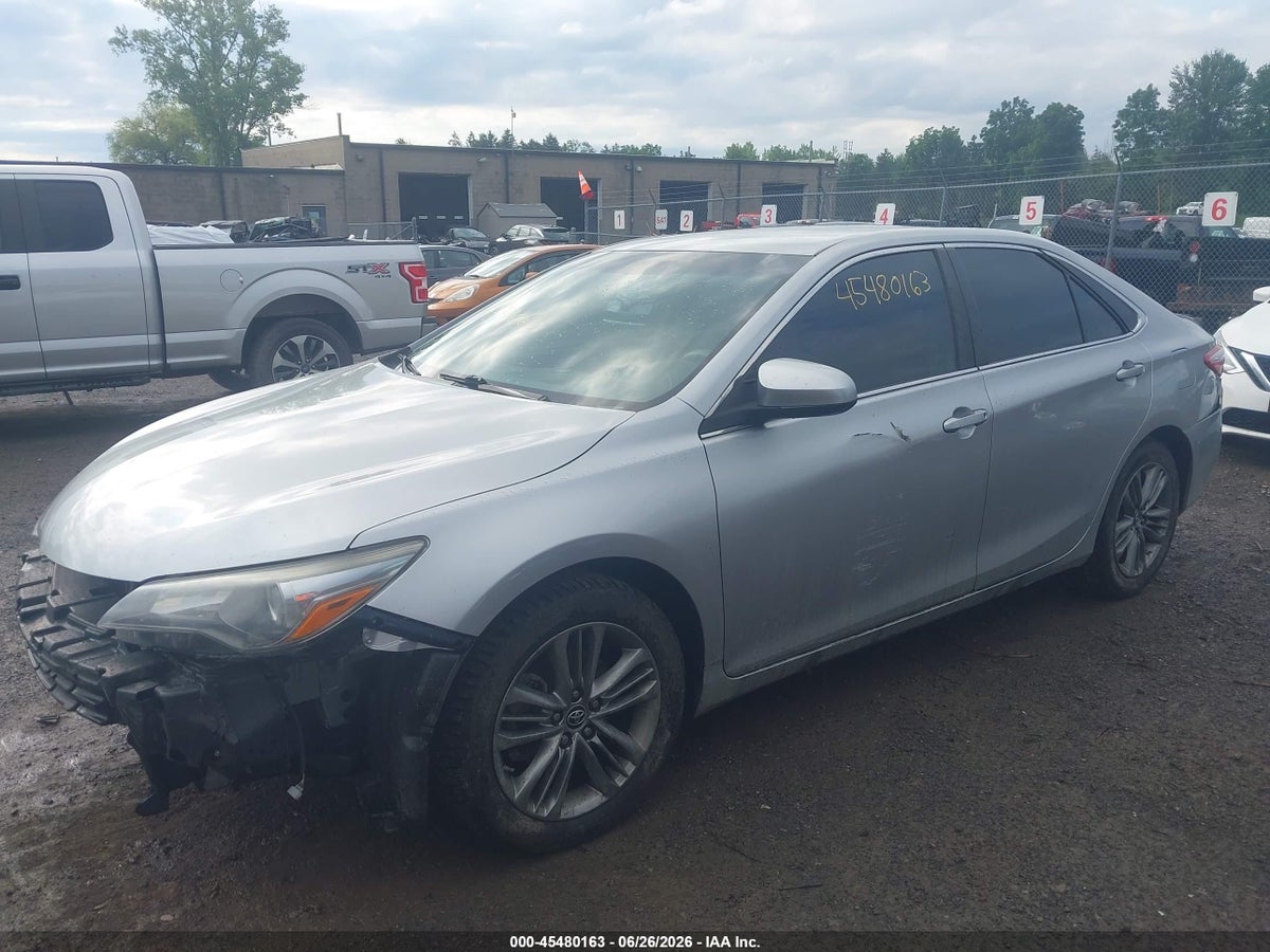 2015 TOYOTA CAMRY SE — снимка 2