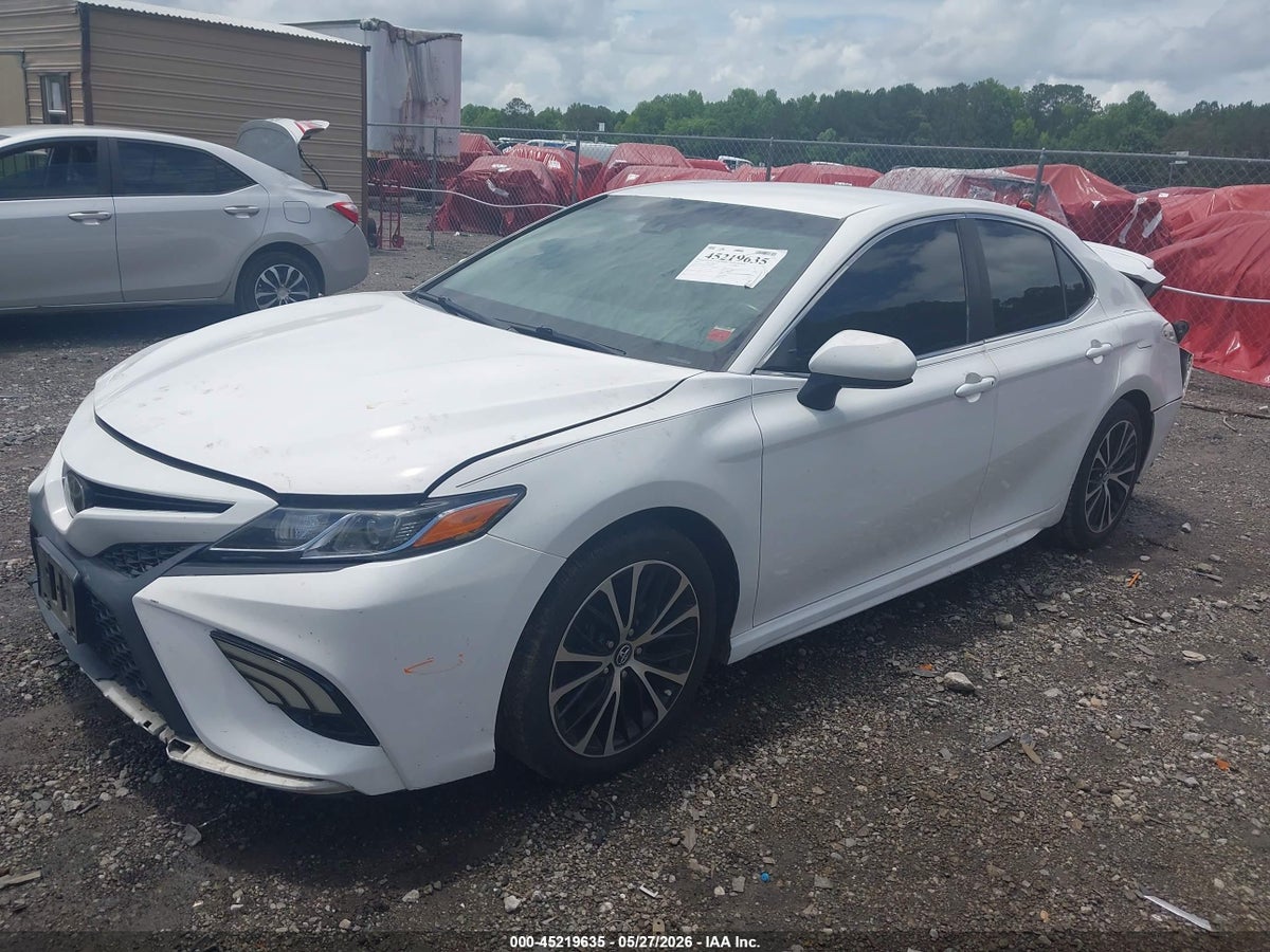 2018 TOYOTA CAMRY SE — снимка 2