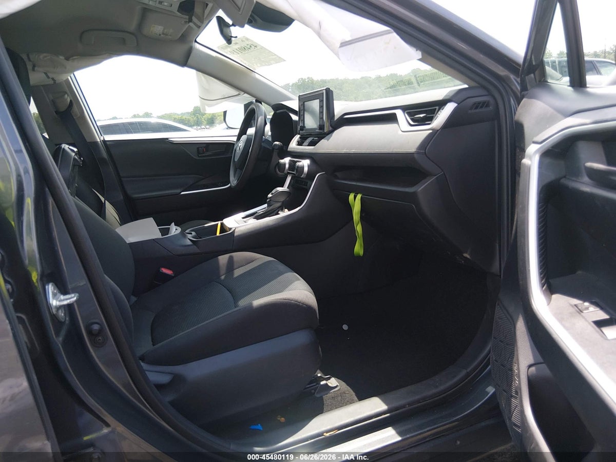 2020 TOYOTA RAV4 LE — снимка 5