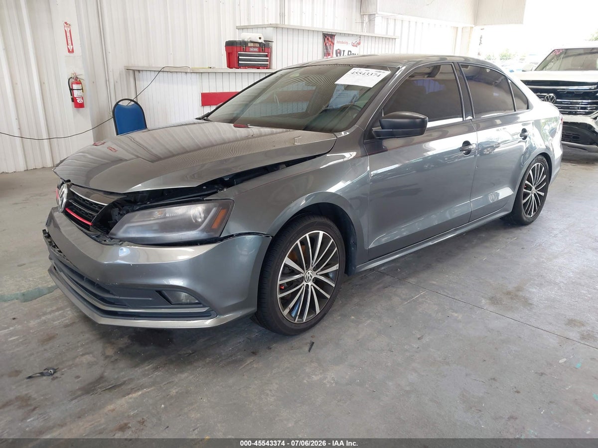 2016 VOLKSWAGEN JETTA 1.8T SPORT — снимка 2