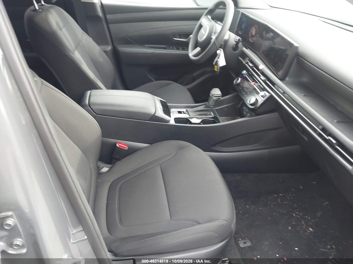 2026 HYUNDAI TUCSON SEL — photo 5