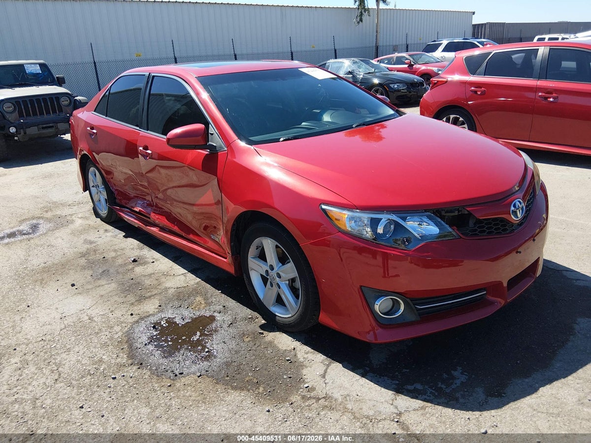 2014 TOYOTA CAMRY HYBRID SE LIMITED EDITION