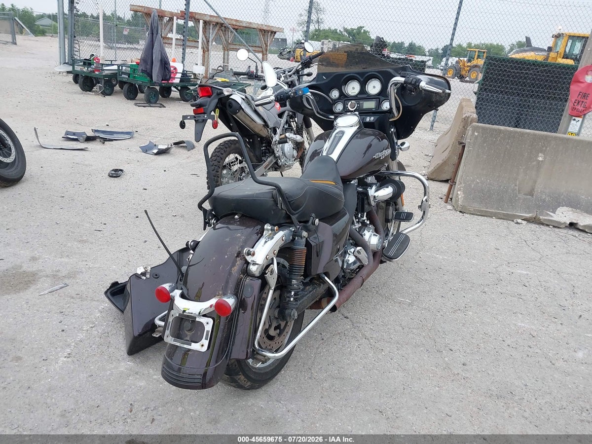 2011 HARLEY-DAVIDSON FLHX — снимка 4