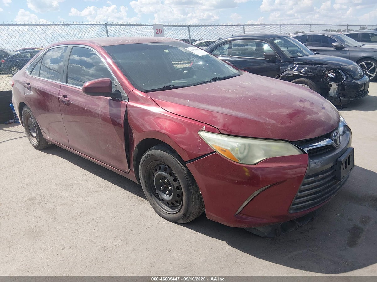 2015 TOYOTA CAMRY LE