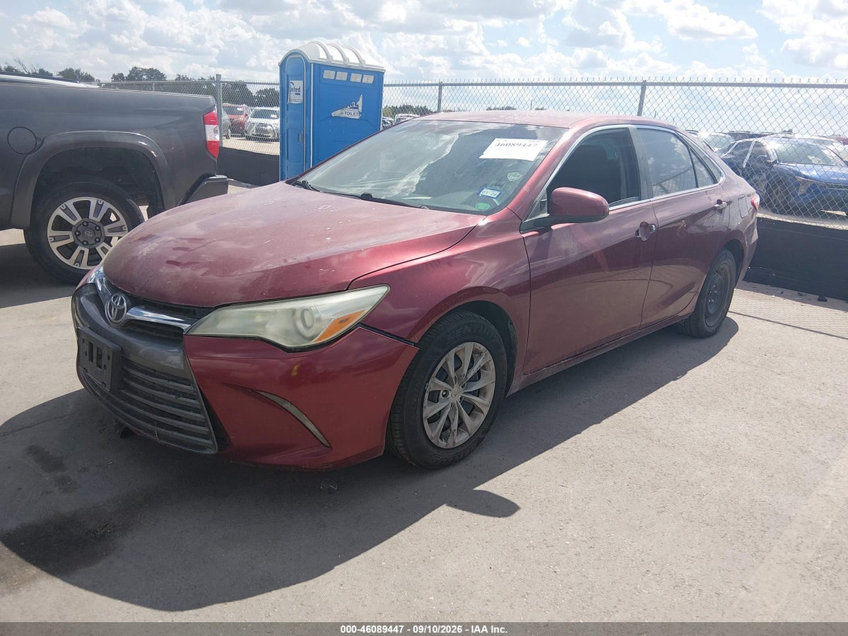 2015 TOYOTA CAMRY LE — снимка 2
