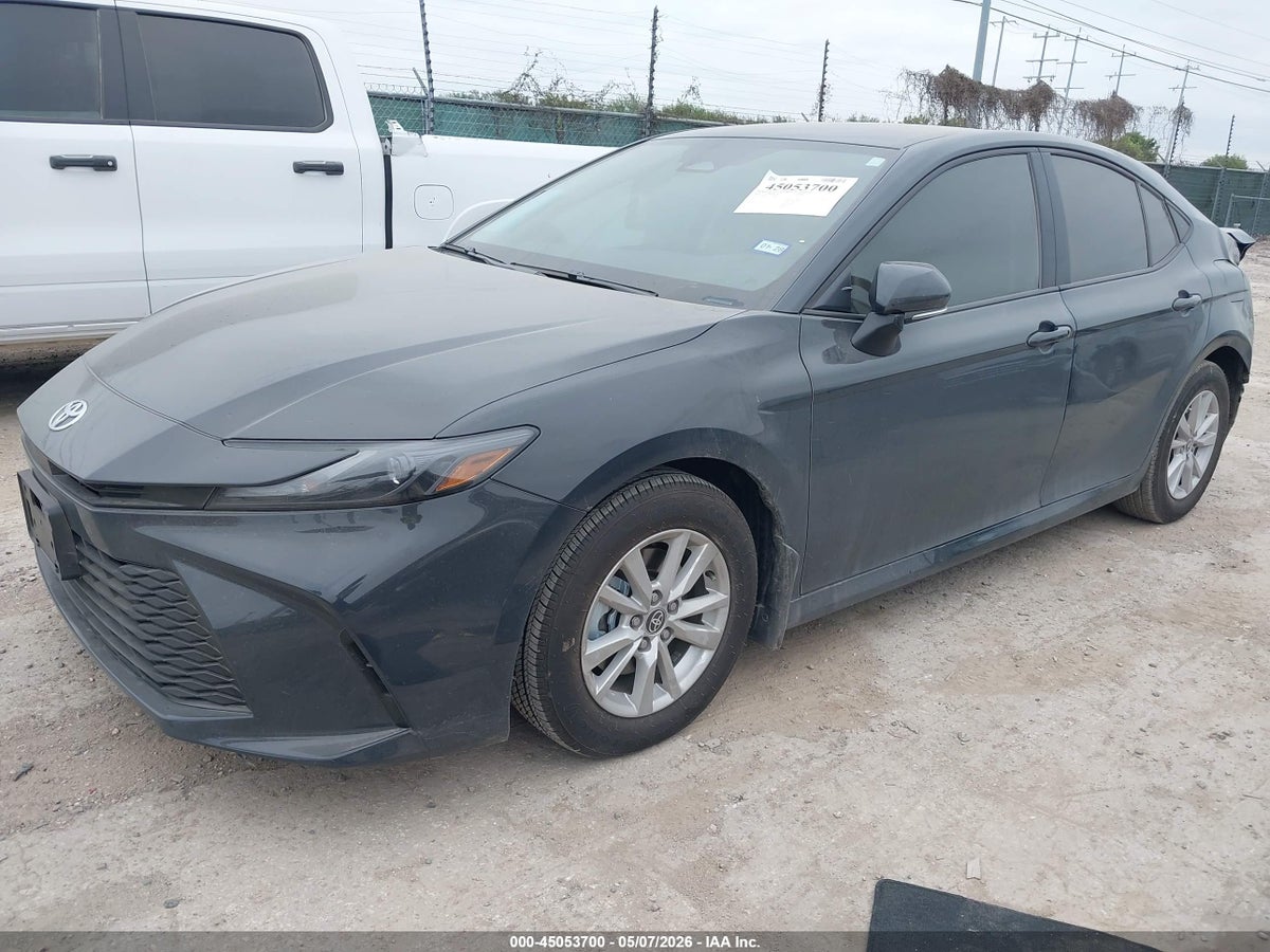 2026 TOYOTA CAMRY LE — снимка 2