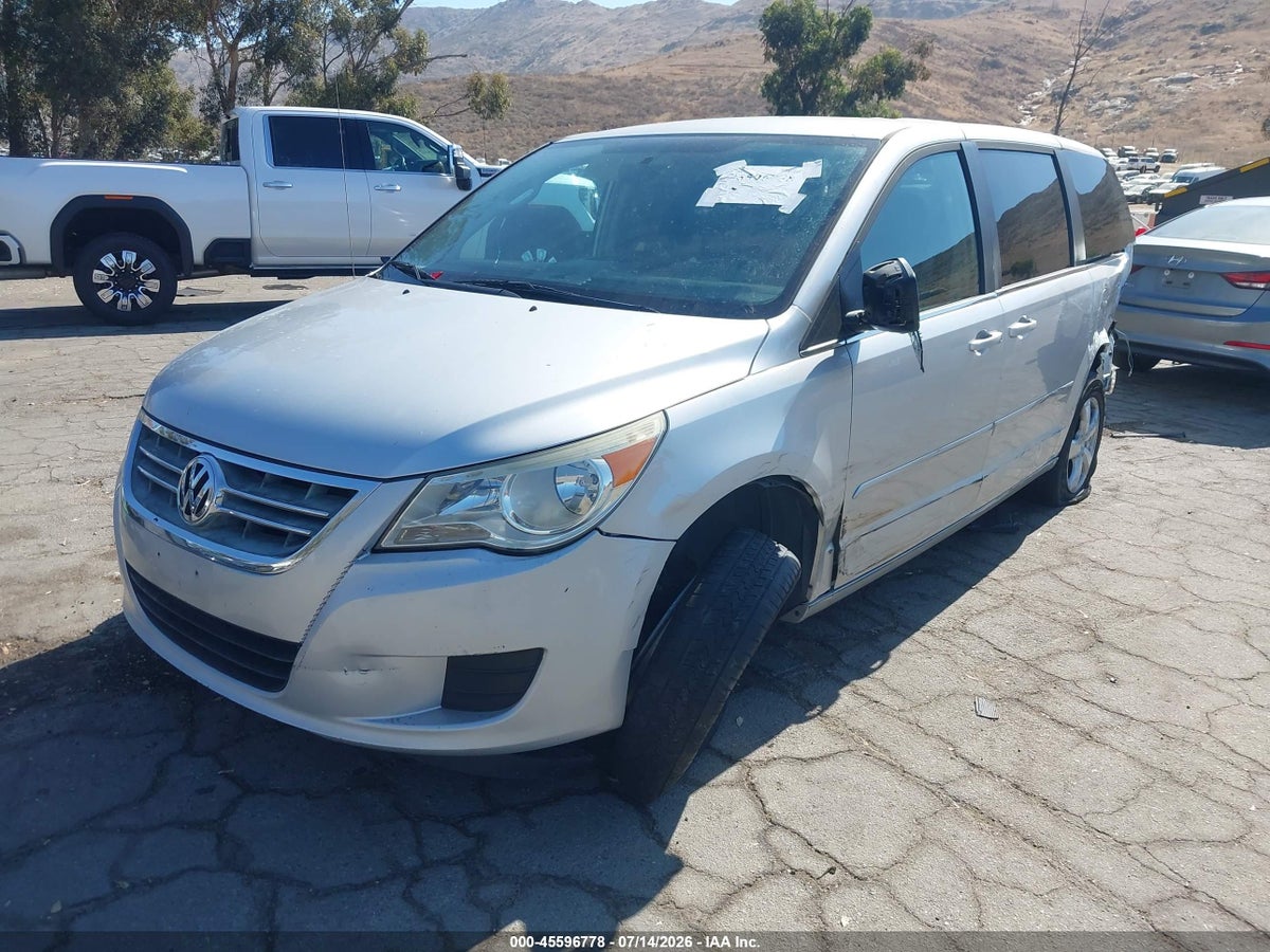 2010 VOLKSWAGEN ROUTAN SE — снимка 2