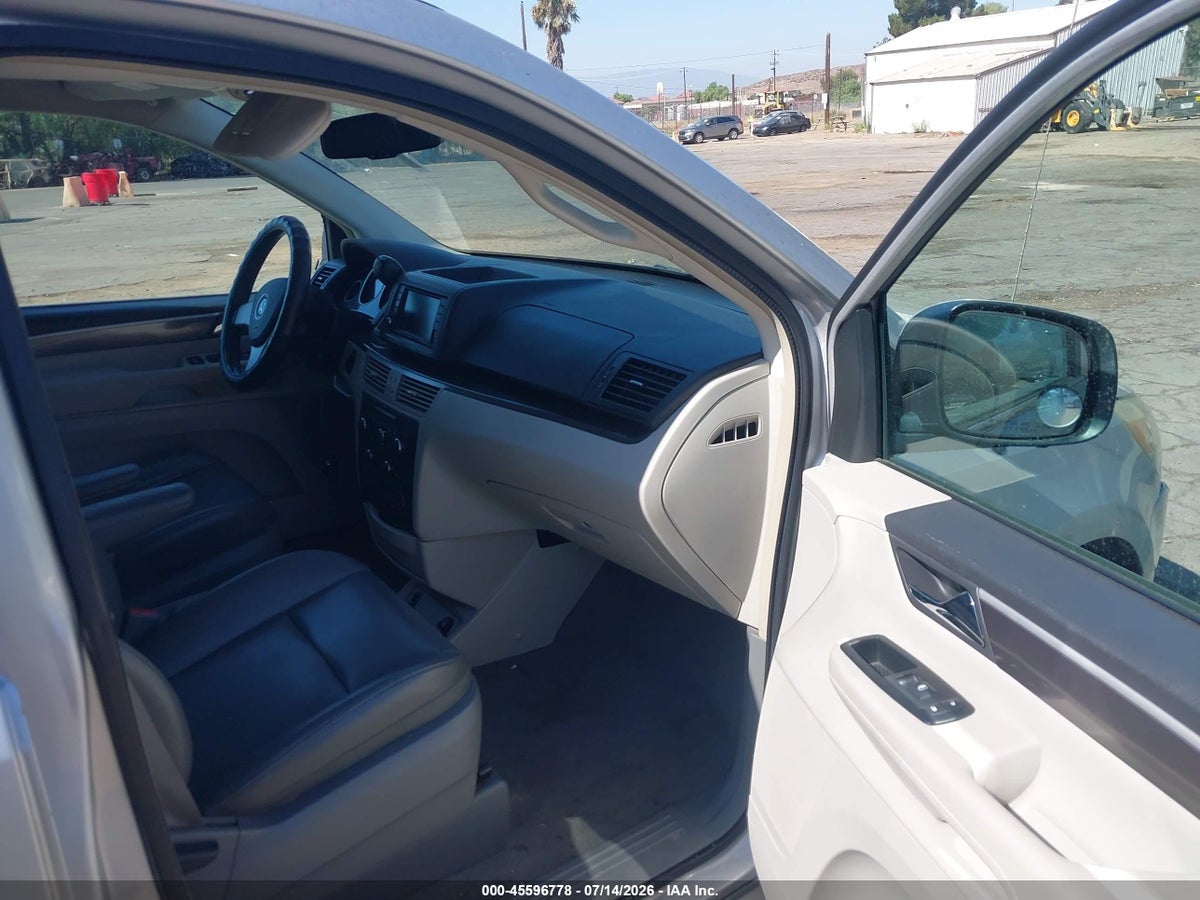 2010 VOLKSWAGEN ROUTAN SE — снимка 5