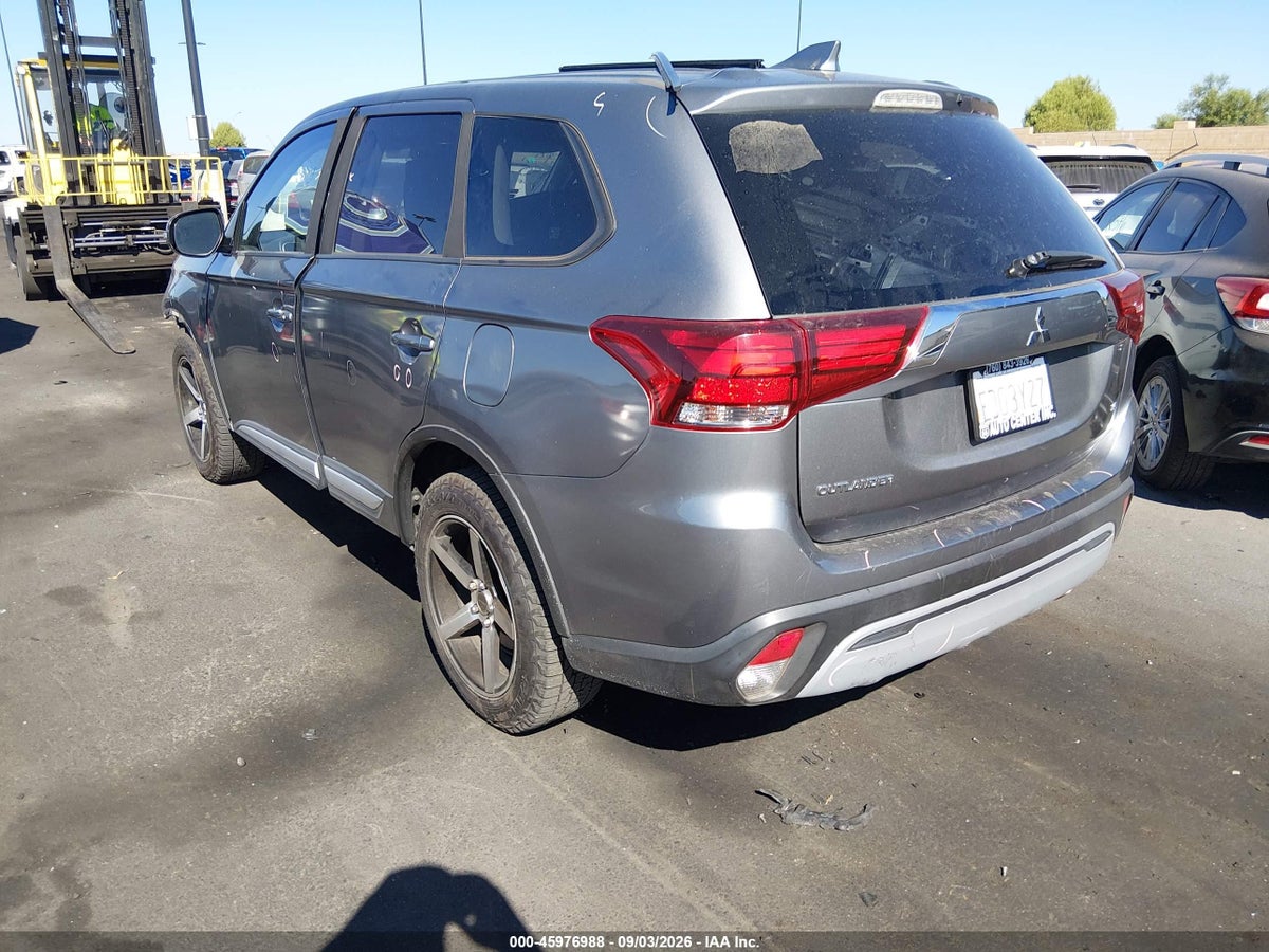 2020 MITSUBISHI OUTLANDER SE 2.4 — снимка 3