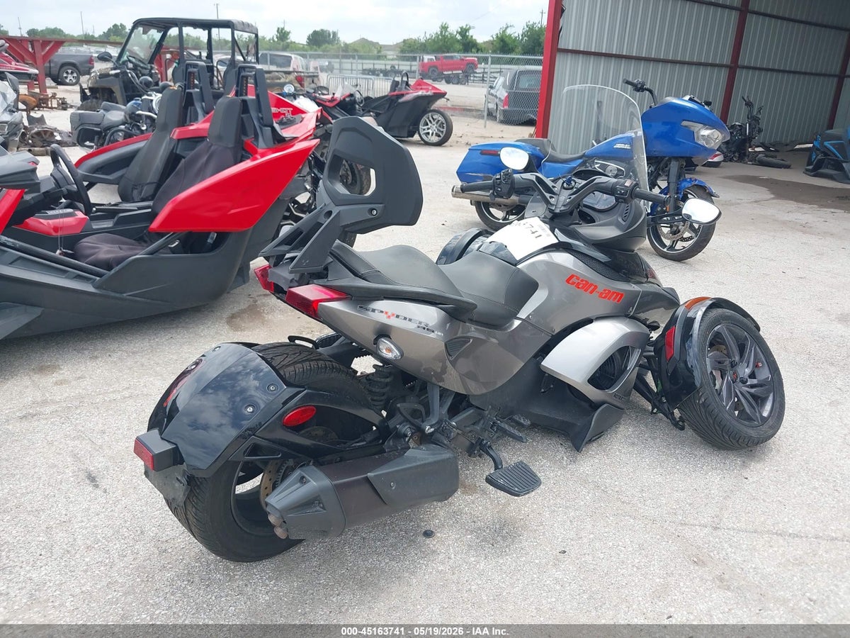 2013 CAN-AM SPYDER ROADSTER RS/RS-S — снимка 4