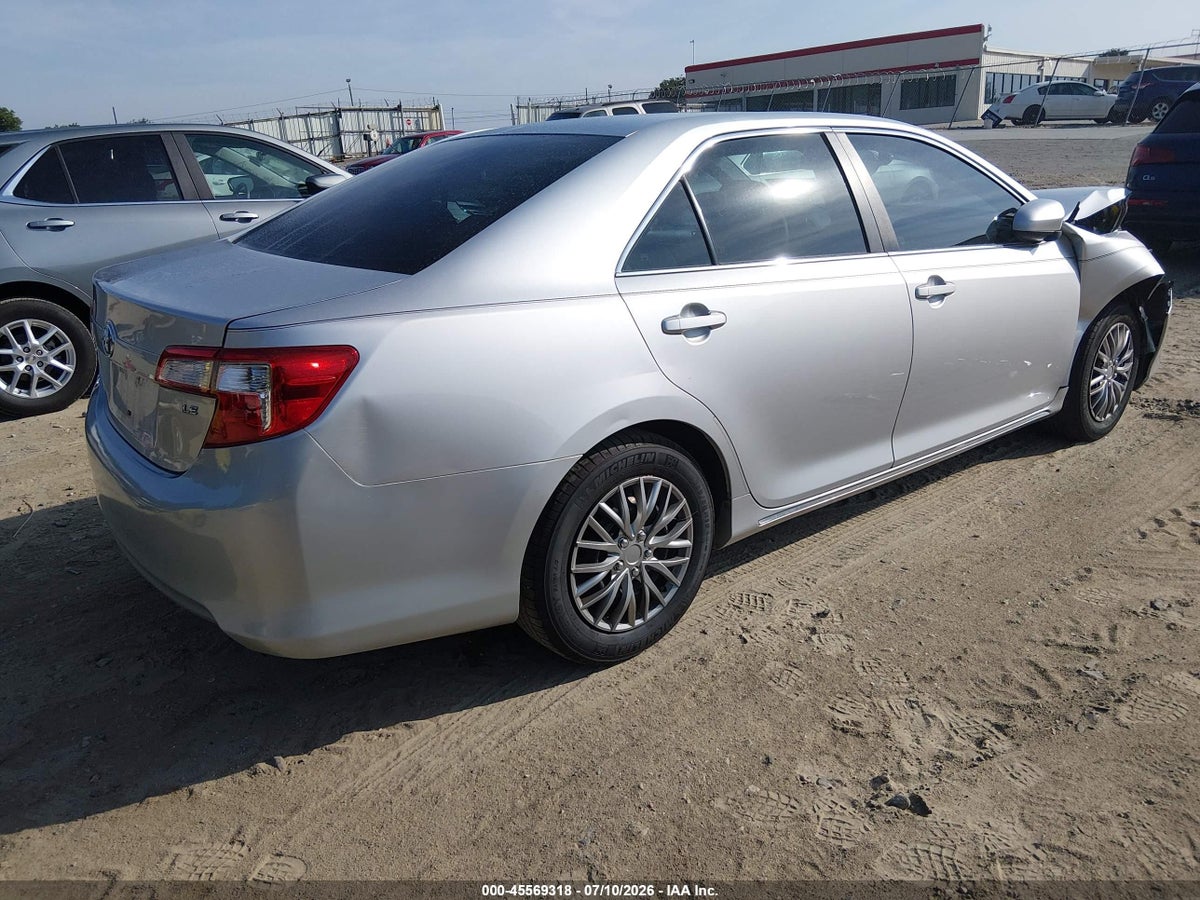2013 TOYOTA CAMRY LE — снимка 4