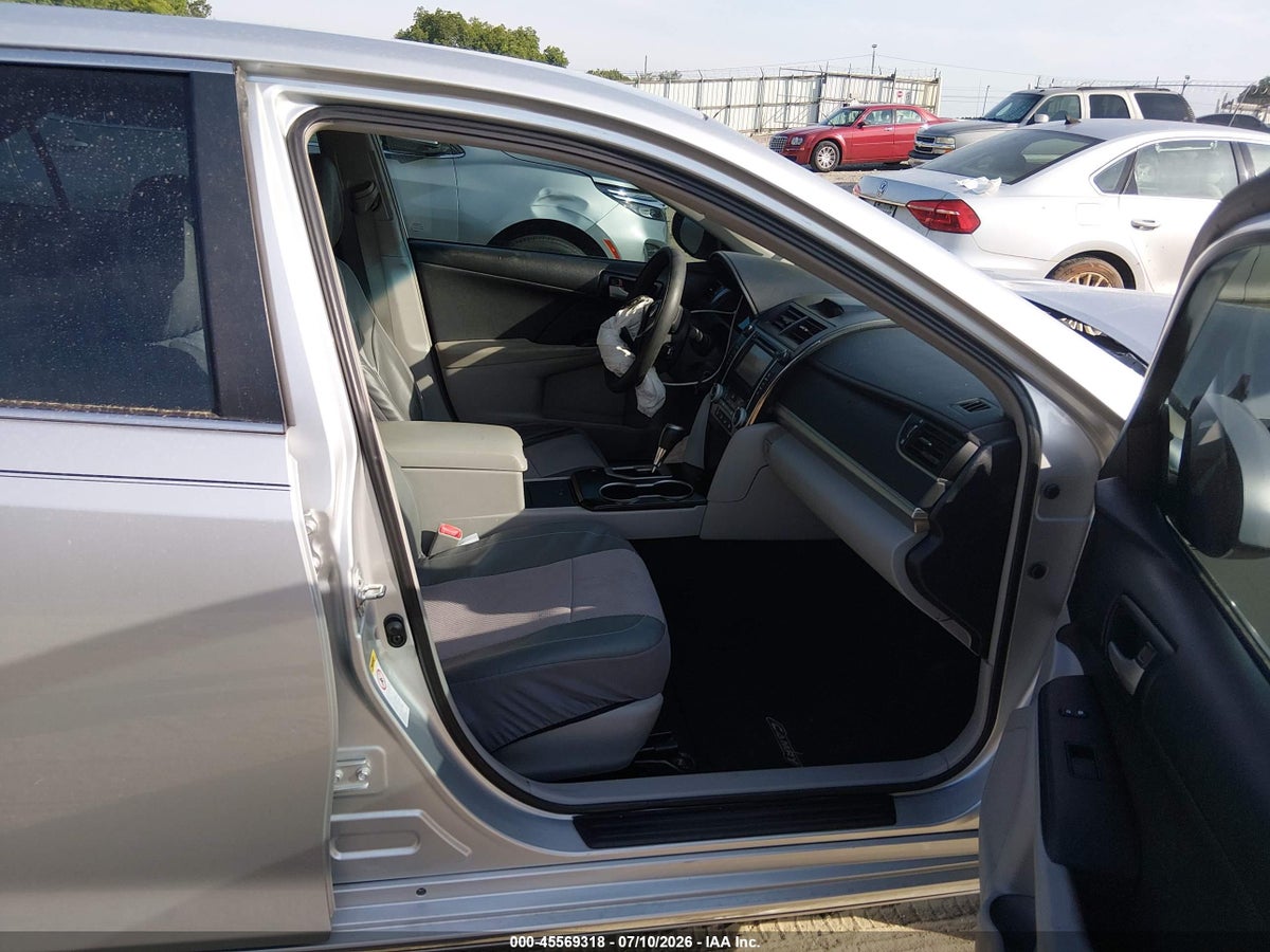 2013 TOYOTA CAMRY LE — снимка 5