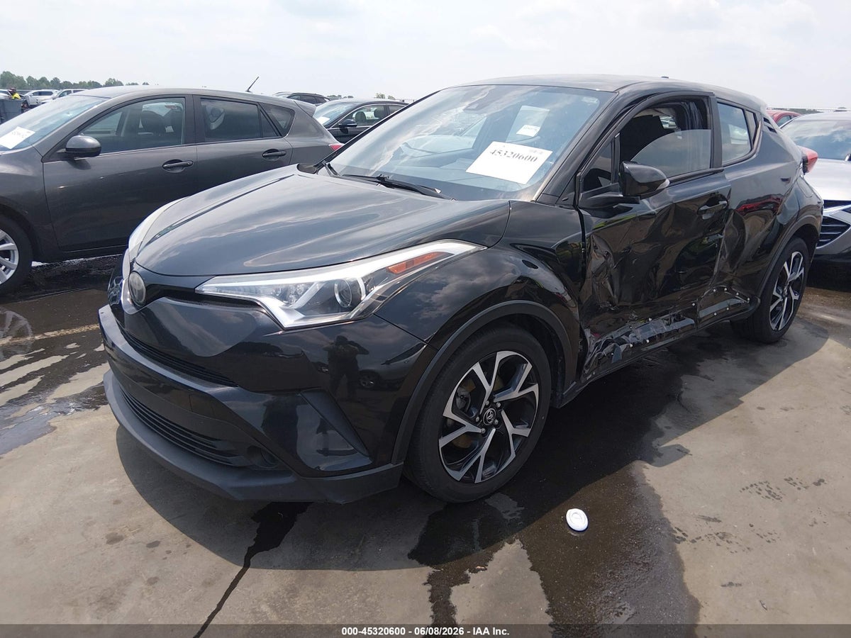 2018 TOYOTA C-HR XLE — снимка 2