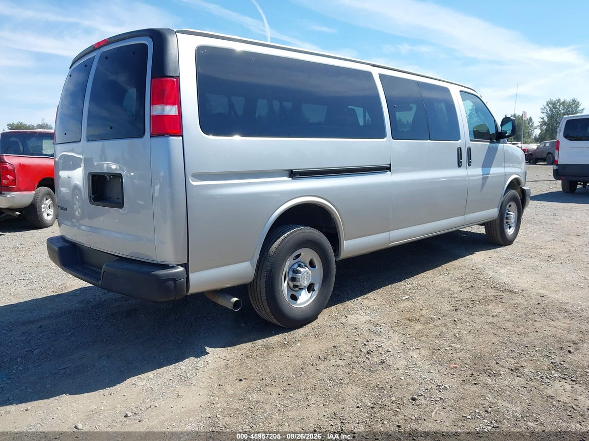2019 CHEVROLET EXPRESS 3500 LS — снимка 4