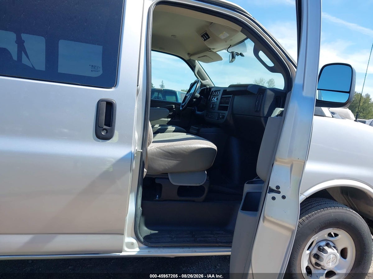 2019 CHEVROLET EXPRESS 3500 LS — снимка 5