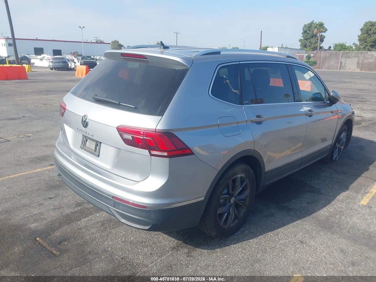 2023 VOLKSWAGEN TIGUAN 2.0T SE — снимка 4