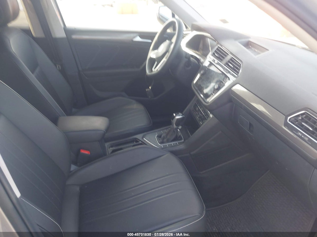2023 VOLKSWAGEN TIGUAN 2.0T SE — снимка 5