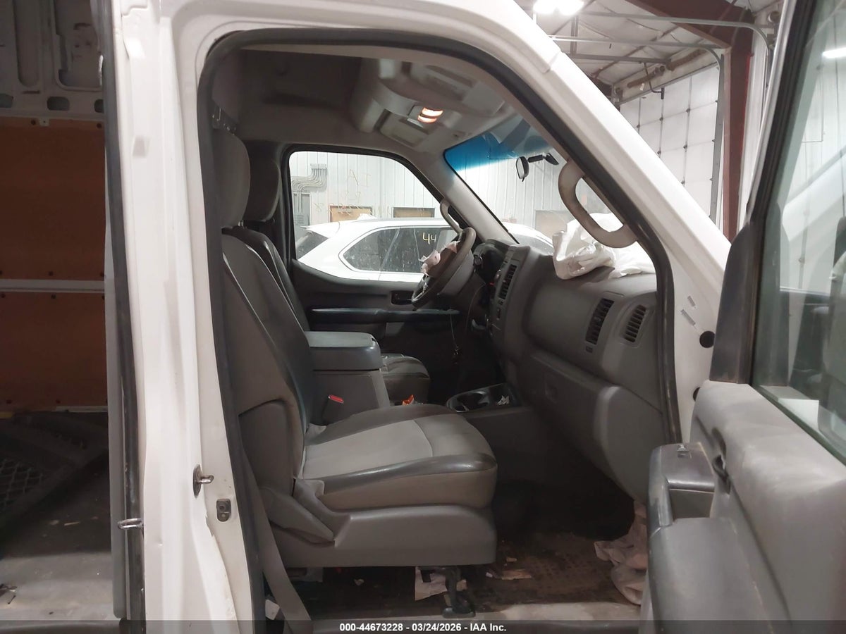 2015 NISSAN NV CARGO NV2500 HD S V8/SL V8/SV V8 — снимка 5
