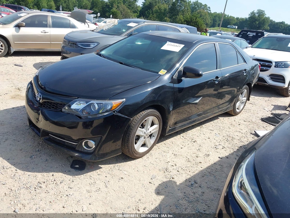 2014 TOYOTA CAMRY SE — снимка 2