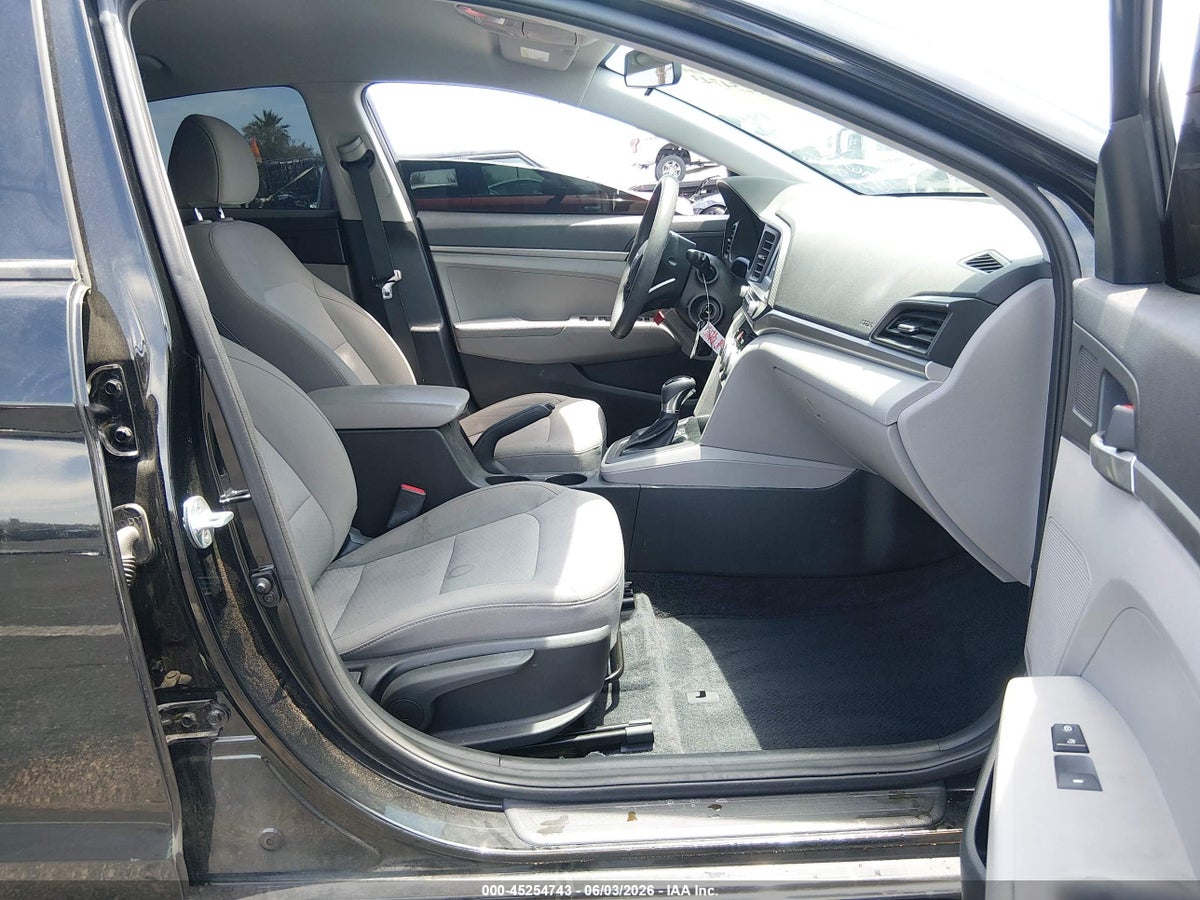 2019 HYUNDAI ELANTRA SE — снимка 5