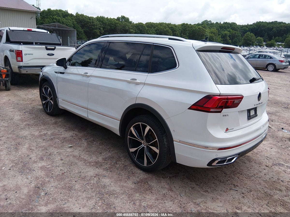 2022 VOLKSWAGEN TIGUAN 2.0T SEL R-LINE — снимка 3