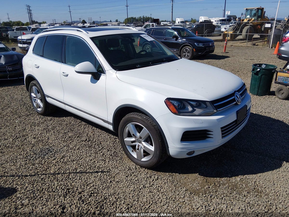 2014 VOLKSWAGEN TOUAREG TDI LUX