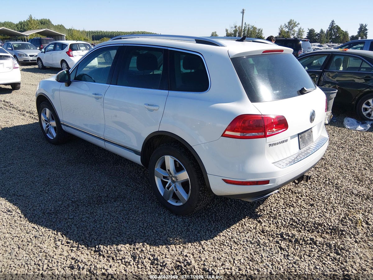 2014 VOLKSWAGEN TOUAREG TDI LUX — снимка 3